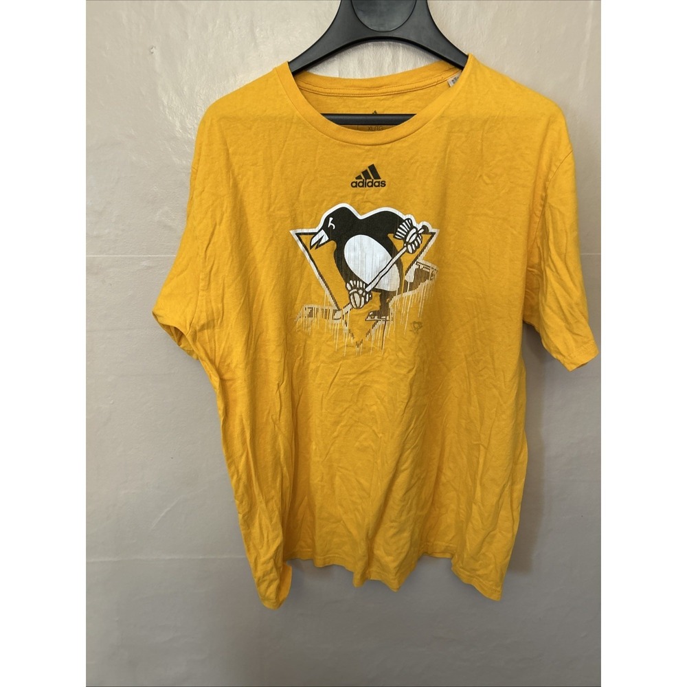 vintage adidas Black Gold XL Pittsburgh Penguins Short Sleeve T Shirt